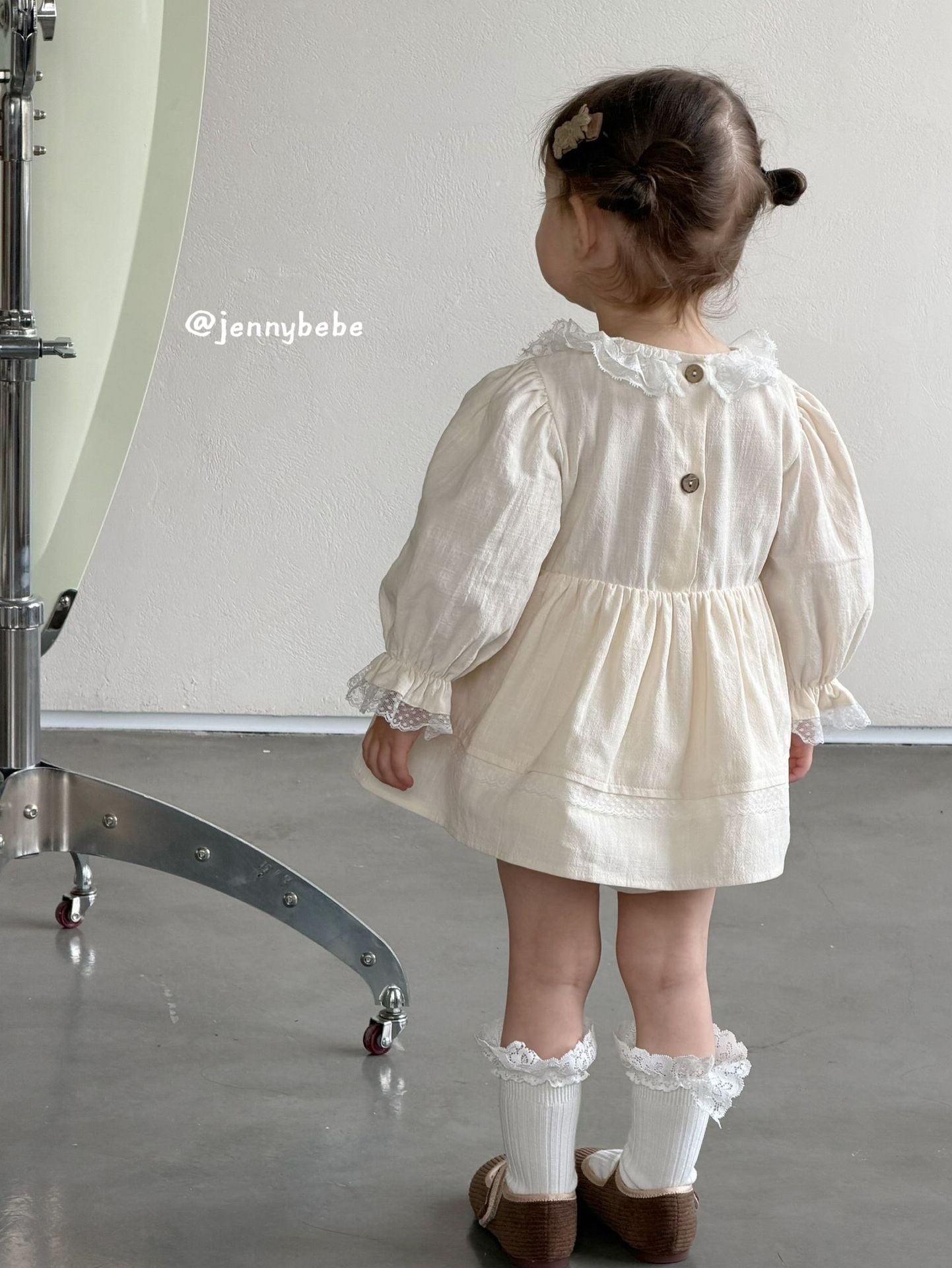 Dress – Petite Lace Collar No.1