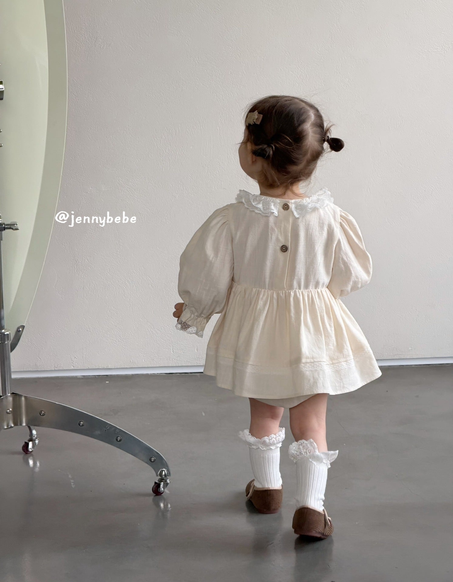 Dress – Petite Lace Collar No.1