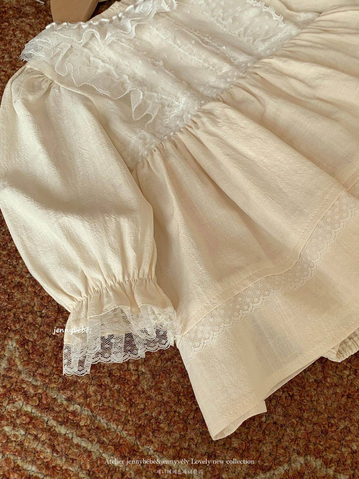 Dress – Petite Lace Collar No.1