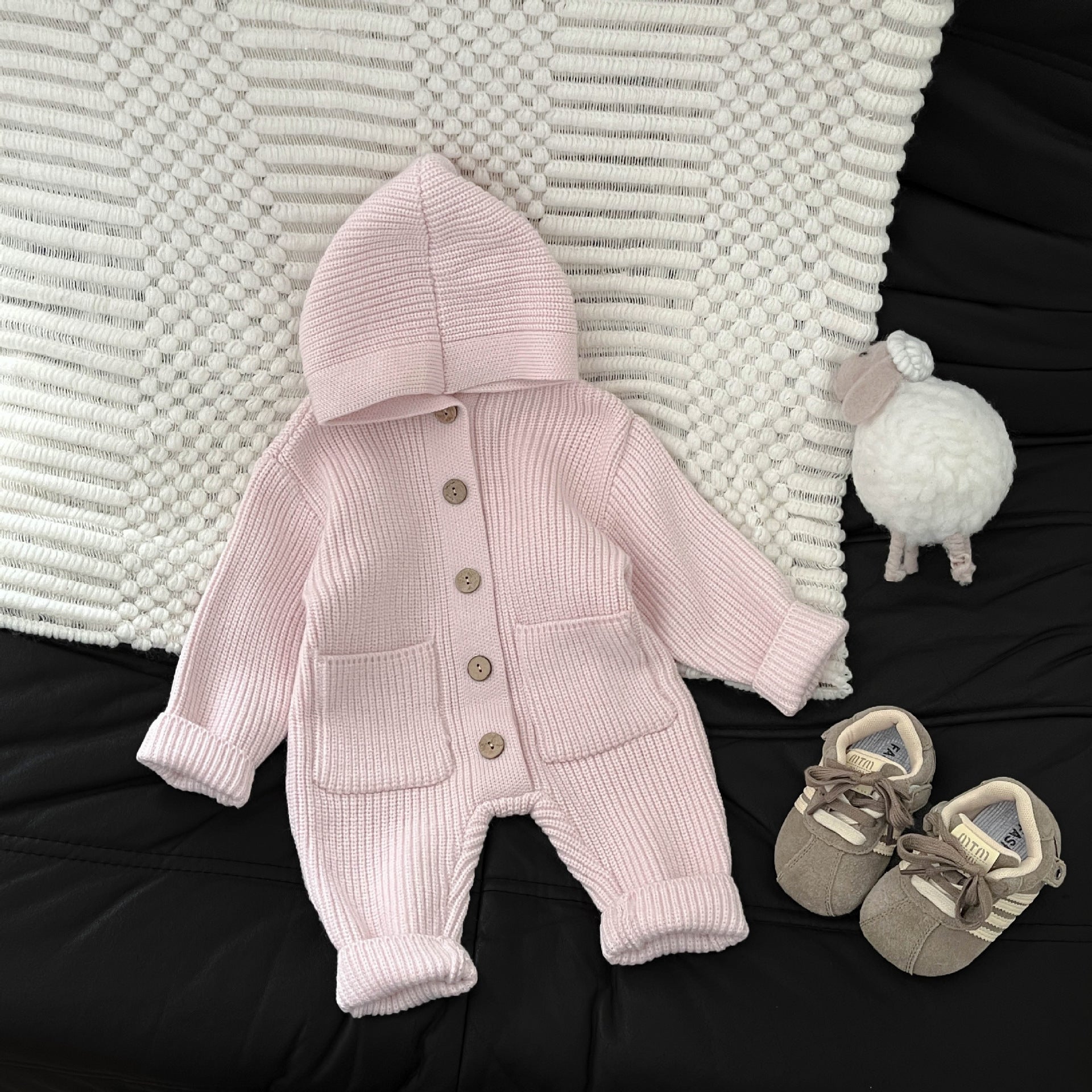 やわらかニット × フードロンパース｜Petite Cozy Knit – Hood Romper