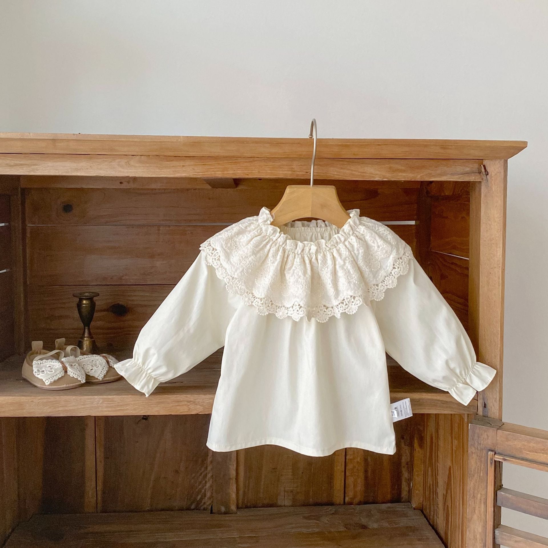 Tops – Petite Classic Lace