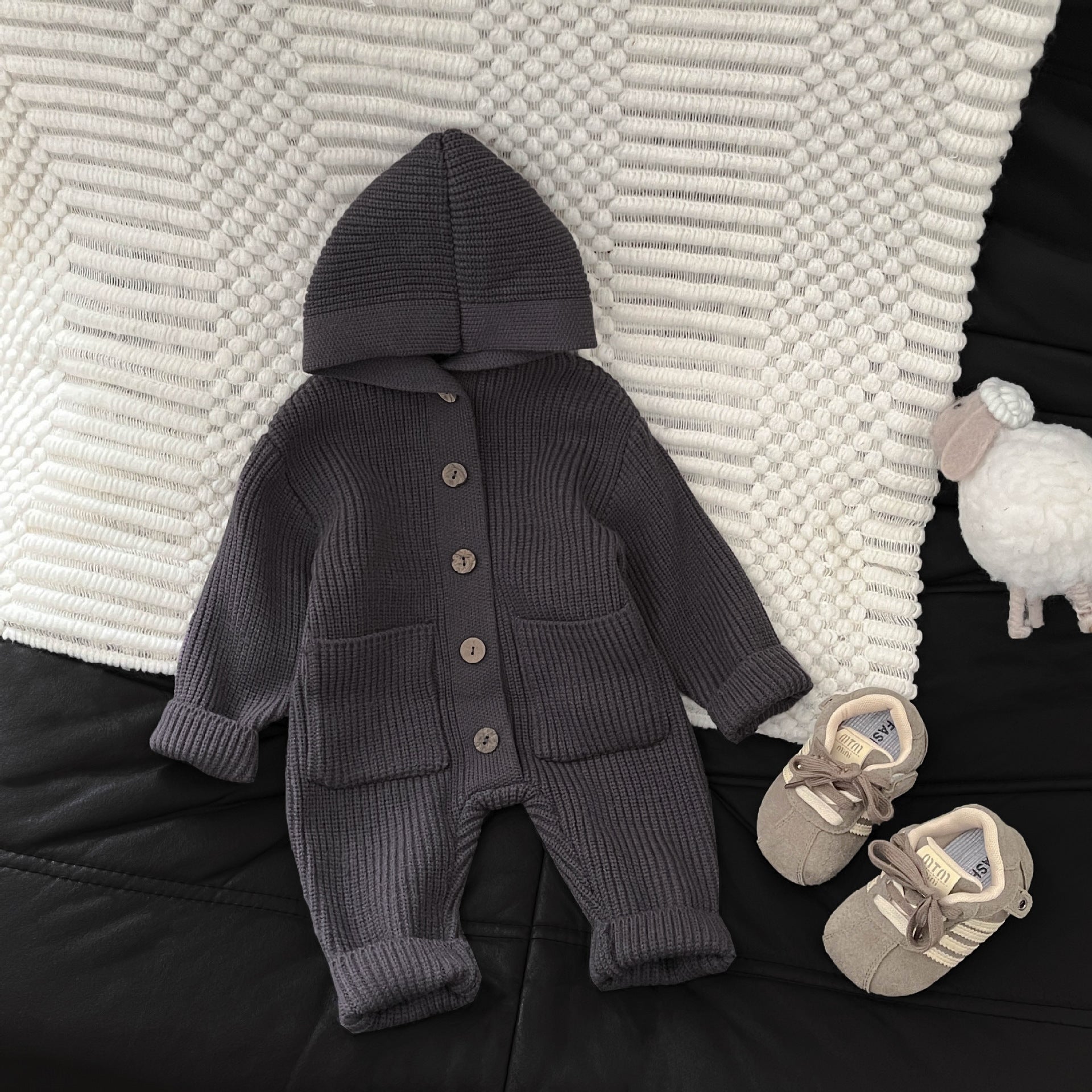 やわらかニット × フードロンパース｜Petite Cozy Knit – Hood Romper