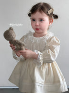 Rompers – Petite Lace Collar No.1