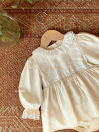 Rompers – Petite Lace Collar No.1
