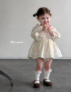 Rompers – Petite Lace Collar No.1