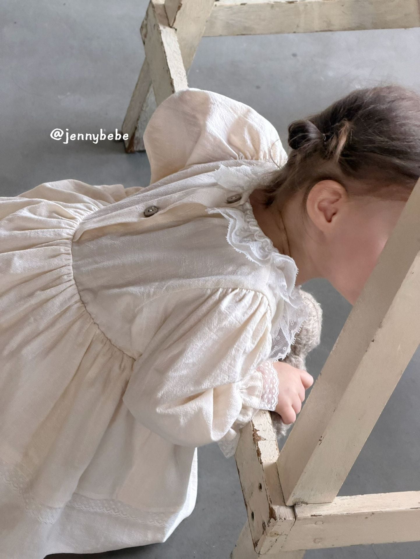 Dress – Petite Lace Collar No.1