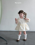 Rompers – Petite Lace Collar No.1