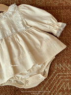 Rompers – Petite Lace Collar No.1