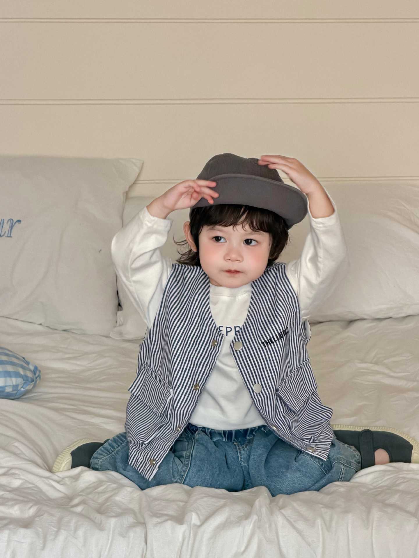 Vest – Petite Gentle Stripe