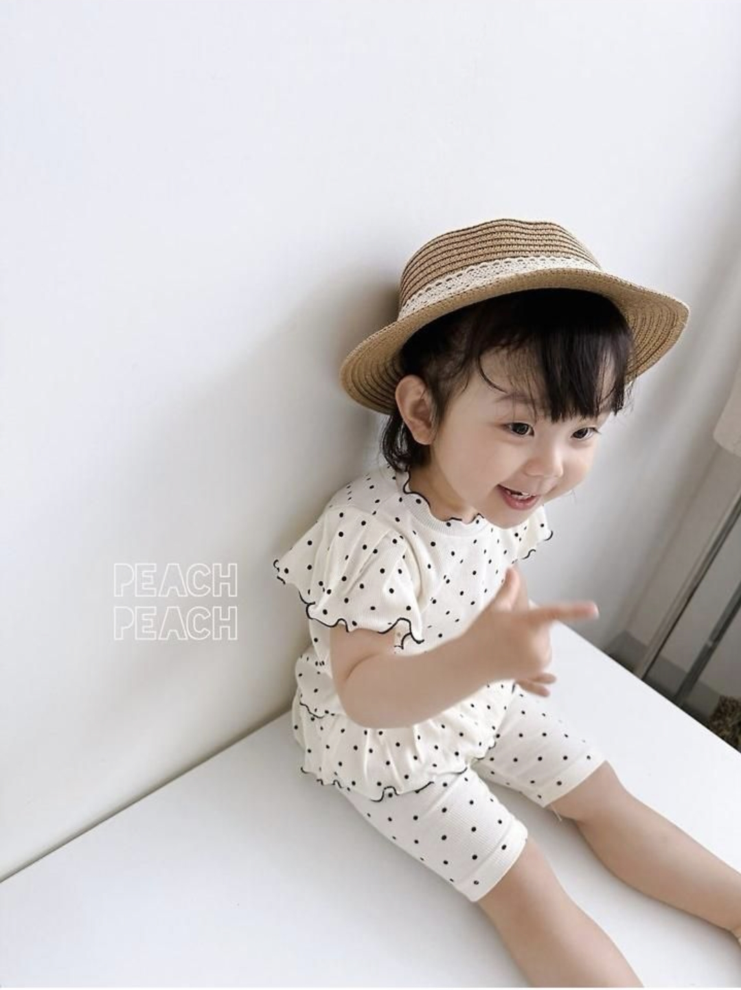 Tops – Apple T-Shirt _ peachpeach 2026 summer
